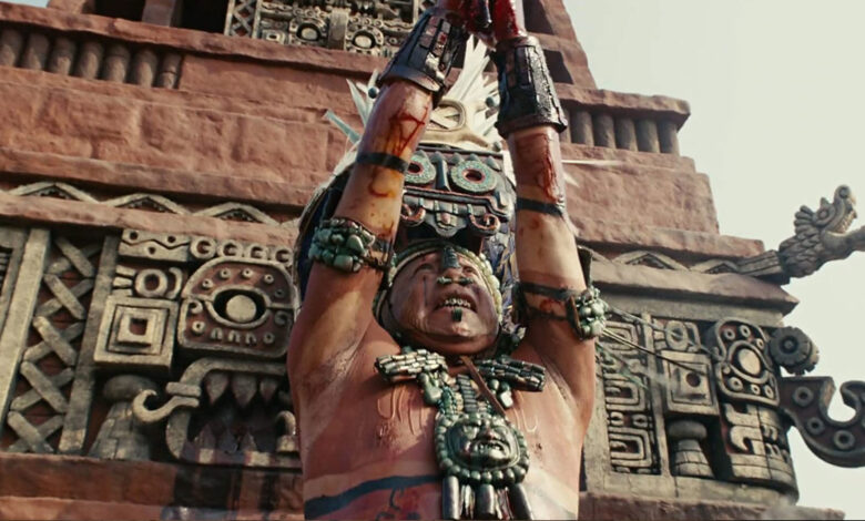 Festival Asteca Tlacaxipehualiztli, Ritual de Adornar-se com Pele Humana, Xipe Totec, Deus Descarnado, Religião Asteca e Mitologia, Práticas Cerimoniais Antigas, Renovação da Natureza na Cultura Asteca, Simbolismo da Pele Humana, Cosmovisão Asteca e Ciclo de Vida, Vestimentas Ornamentadas em Rituais, Sacríficio e Significado, Rituais Macabros dos Astecas, Religião e Tradições Antigas, Crenças Astecas em Deuses, Poder Divino e Influência Sacerdotal, Prisioneiros de Guerra no Ritual Asteca, Chegada dos Conquistadores Espanhóis, Declínio do Festival Asteca, Condenação pela Igreja Católica, Preservação de Peles em Câmaras Sagradas, História e Cultura Asteca.