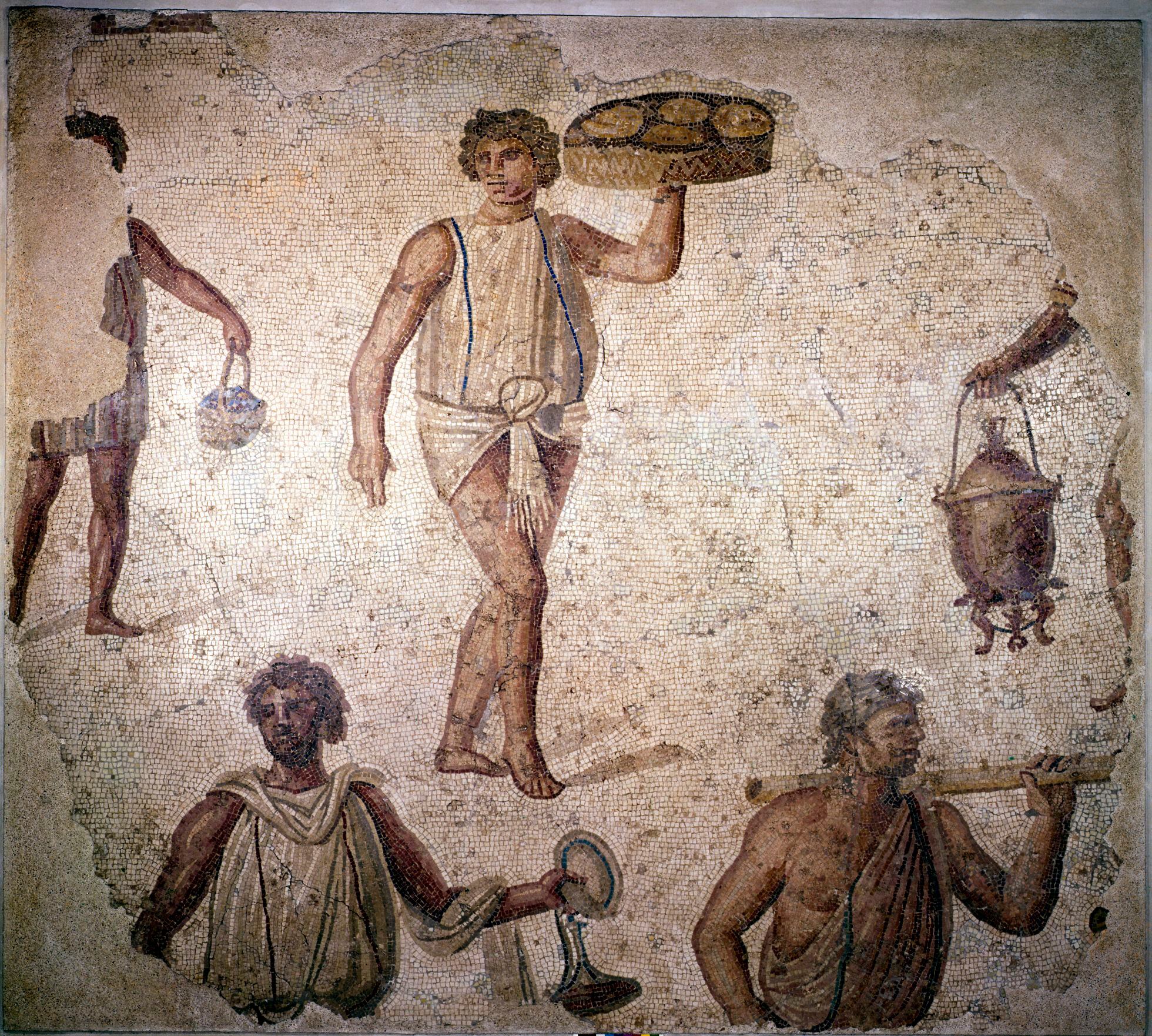 Spartacus, República Romana, Terceira Guerra Servil, Gladiadores Romanos, Vida Urbana e Rural, Cerimônias de Alforria, Auto-venda à Servidão, Senado Romano, Tratamento dos Escravos, Revolta e Rebelião, Alimentação dos Escravos, Mineração Romana, Combate a Incêndios, Colares de Escravos, Togas Proibidas, Segregação e Alojamentos, Roupas e Vestimentas, História da Escravidão Romana, Queda do Império Romano, Legado da Escravidão Romana