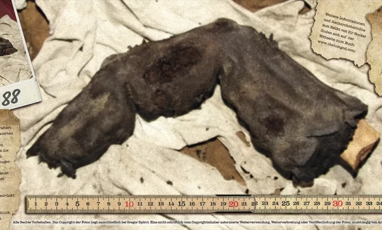 Relíquia de Bir Hooker, Gigantes na Antiguidade, Descobertas Arqueológicas Egípcias, Mistérios da Grande Pirâmide, Dedo Gigante Mumificado, Evidências de Civilizações Perdidas, Arqueologia Egípcia Profunda, Legado de Ladrões de Túmulos, Autenticidade de Artefatos Antigos, Mitologias sobre Gigantes, Raça de Gigantes no Egito, Bir Hooker e a História Oculta, Radiografia de Artefatos Antigos, Anomalias Anatômicas na História, Enigmas do Egito Antigo, Segredos do Distrito de Sadat, Rituais Funerários Egípcios, Mitologia sobre Seres Humanoides, Civilizações Desconhecidas na Antiguidade, Egito e Seus Tesouros Esquecidos