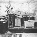 Câmara funerária de Tutancâmon, Fotos remasterizadas em cores de Tutancâmon, Descoberta da tumba de Tutancâmon, Arqueologia egípcia em cores, Howard Carter e a tumba de Tutancâmon, Escavações no Vale dos Reis, Relíquias de Tutancâmon em cores, Exploração da tumba de Tutancâmon, Descobertas arqueológicas em cores, Artefatos de Tutancâmon restaurados, Detalhes da tumba de Tutancâmon, História de Tutancâmon em imagens, Tecnologia de remasterização em arqueologia, Preservação digital de relíquias egípcias, Tutancâmon e seus tesouros em cores, Expedição de Howard Carter em fotos, Revelações arqueológicas em cores, Antiguidades egípcias restauradas, Tutancâmon reimaginado em fotografias, Explorando a câmara funerária de Tutancâmon em detalhes