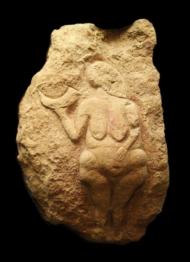 Bebidas Alcoólicas na Pré-História, Fermentação e Civilizações Antigas, Arqueologia e Cultura do Álcool, Evolução da Produção de Cerveja, Achados Arqueológicos em Cerâmica, Rituais e Festas na Antiguidade, Bebidas Fermentadas em Diferentes Culturas, Impacto da Cerveja na História Humana, Tecnologia Antiga de Produção de Bebidas, Cerveja e Desenvolvimento da Agricultura, Bebidas Alcoólicas como Patrimônio Cultural, Análises Químicas em Artefatos Antigos, Arqueologia Experimental em Produção de Cerveja, Mitos e Lendas sobre a Origem da Cerveja, Significado Social da Cerveja na Antiguidade, Marcadores Arqueológicos de Consumo de Álcool, Rastros de Bebidas Alcoólicas em Sítios Arqueológicos, Artefatos de Armazenamento de Bebidas na História, Uso de Plantas e Grãos na Fabricação de Cerveja Antiga, Variedade de Estilos de Cerveja ao Longo do Tempo.