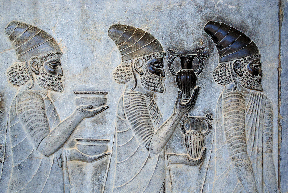 Bebidas Alcoólicas na Pré-História, Fermentação e Civilizações Antigas, Arqueologia e Cultura do Álcool, Evolução da Produção de Cerveja, Achados Arqueológicos em Cerâmica, Rituais e Festas na Antiguidade, Bebidas Fermentadas em Diferentes Culturas, Impacto da Cerveja na História Humana, Tecnologia Antiga de Produção de Bebidas, Cerveja e Desenvolvimento da Agricultura, Bebidas Alcoólicas como Patrimônio Cultural, Análises Químicas em Artefatos Antigos, Arqueologia Experimental em Produção de Cerveja, Mitos e Lendas sobre a Origem da Cerveja, Significado Social da Cerveja na Antiguidade, Marcadores Arqueológicos de Consumo de Álcool, Rastros de Bebidas Alcoólicas em Sítios Arqueológicos, Artefatos de Armazenamento de Bebidas na História, Uso de Plantas e Grãos na Fabricação de Cerveja Antiga, Variedade de Estilos de Cerveja ao Longo do Tempo.